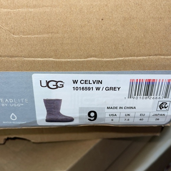 Brand New Authentic UGG Celvin Boots Fully Lined - Picture 2 of 5